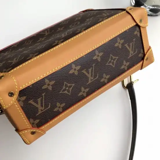 BOX LOUIS VUITTON 0702